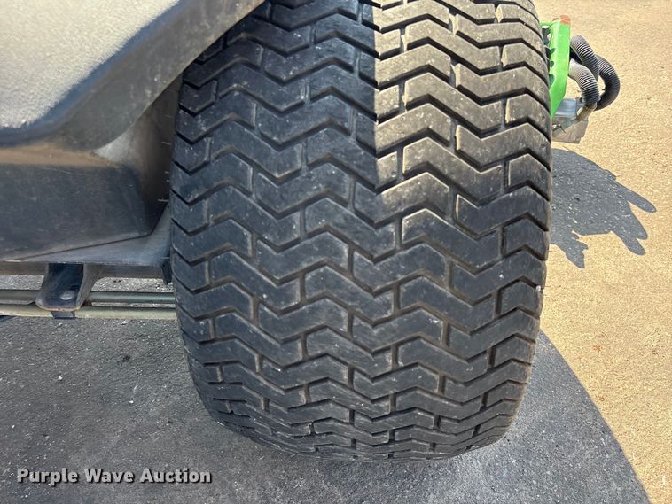 image for item EU7409 2010 John Deere 7700 Precision Cut reel mower