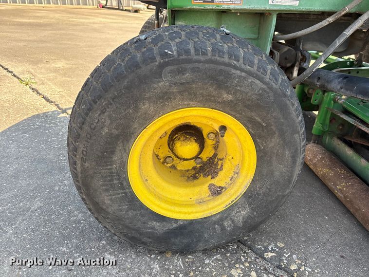 image for item EU7409 2010 John Deere 7700 Precision Cut reel mower