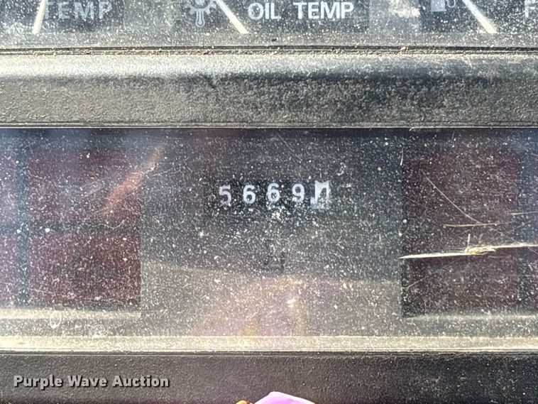 image for item EU7412 Caterpillar forklift