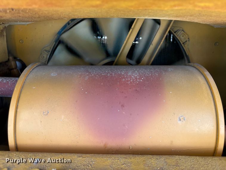 image for item EU7412 Caterpillar forklift