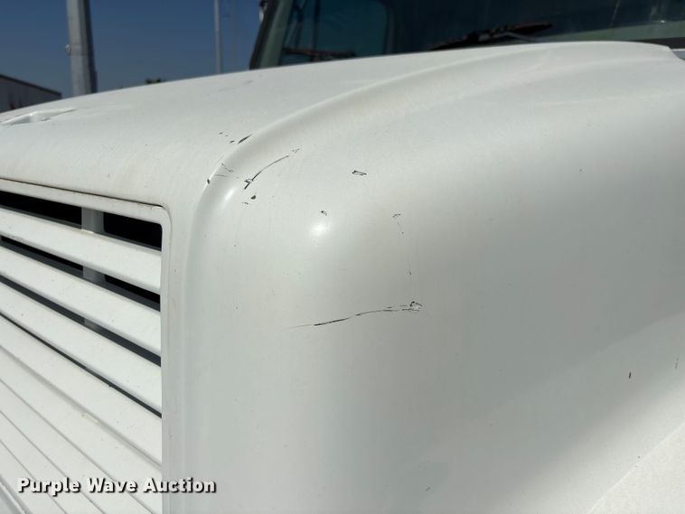 image for item EU7413 2002 International 4700 utility / service truck