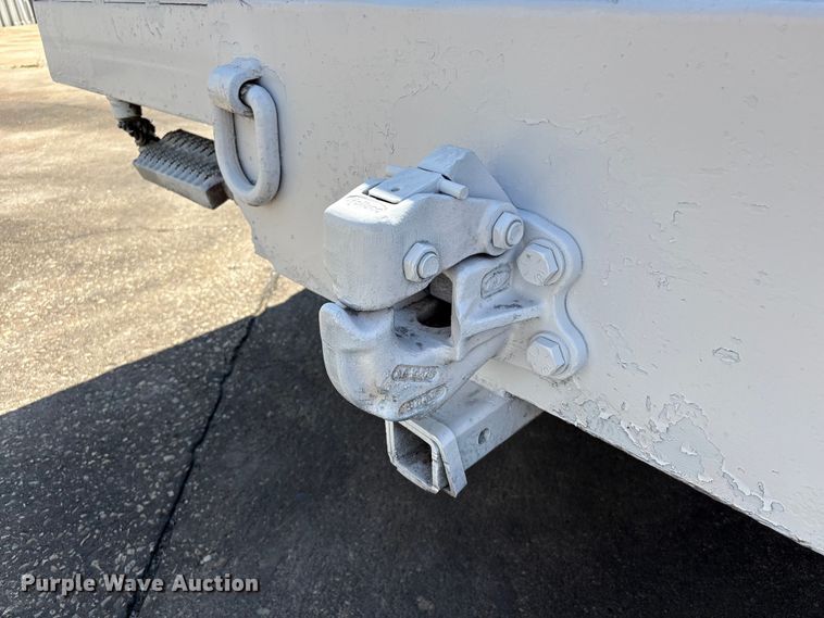 image for item EU7413 2002 International 4700 utility / service truck