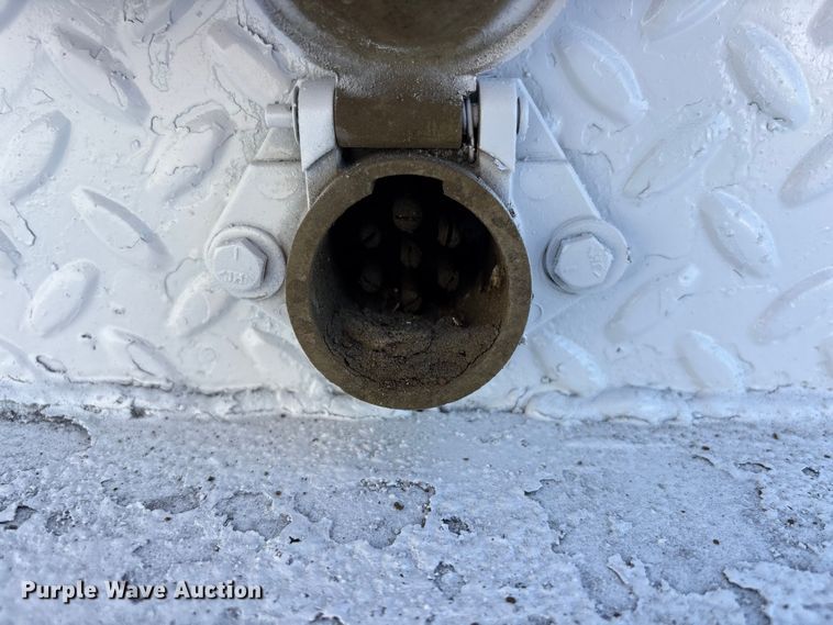 image for item EU7413 2002 International 4700 utility / service truck