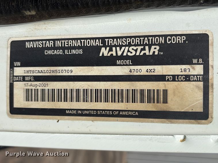 image for item EU7413 2002 International 4700 utility / service truck