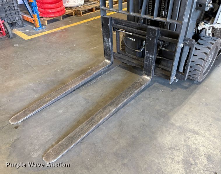 image for item EU8584 2015 Nissan CFS40 forklift