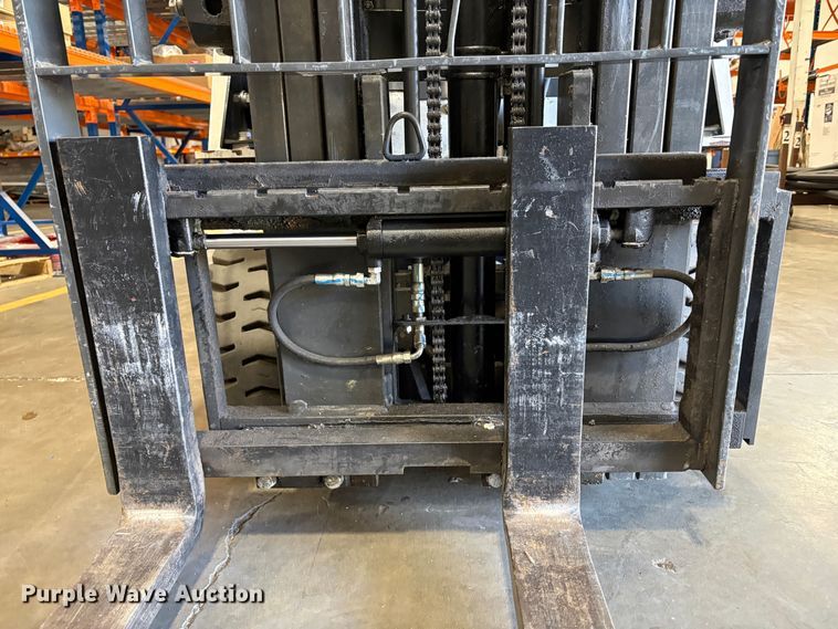 image for item EU8584 2015 Nissan CFS40 forklift