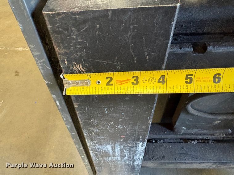 image for item EU8584 2015 Nissan CFS40 forklift