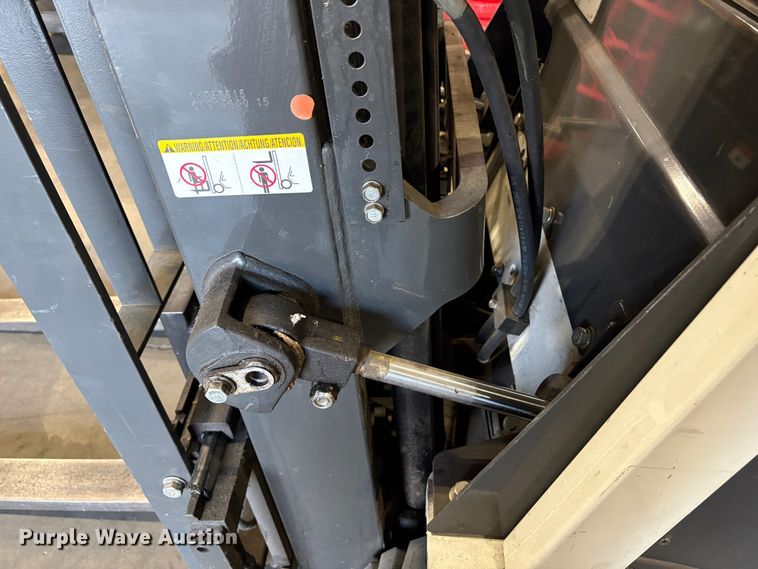 image for item EU8584 2015 Nissan CFS40 forklift