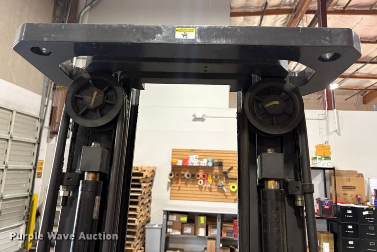 image for item EU8584 2015 Nissan CFS40 forklift