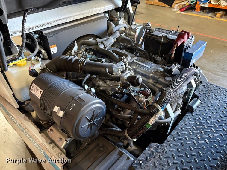 image for item EU8584 2015 Nissan CFS40 forklift