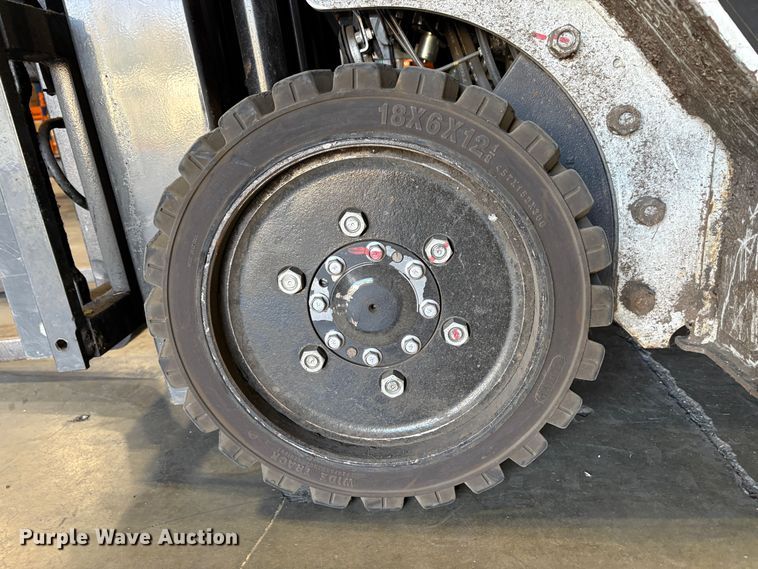 image for item EU8584 2015 Nissan CFS40 forklift