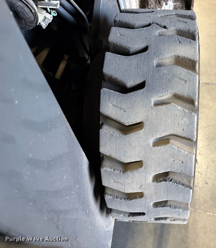 image for item EU8584 2015 Nissan CFS40 forklift