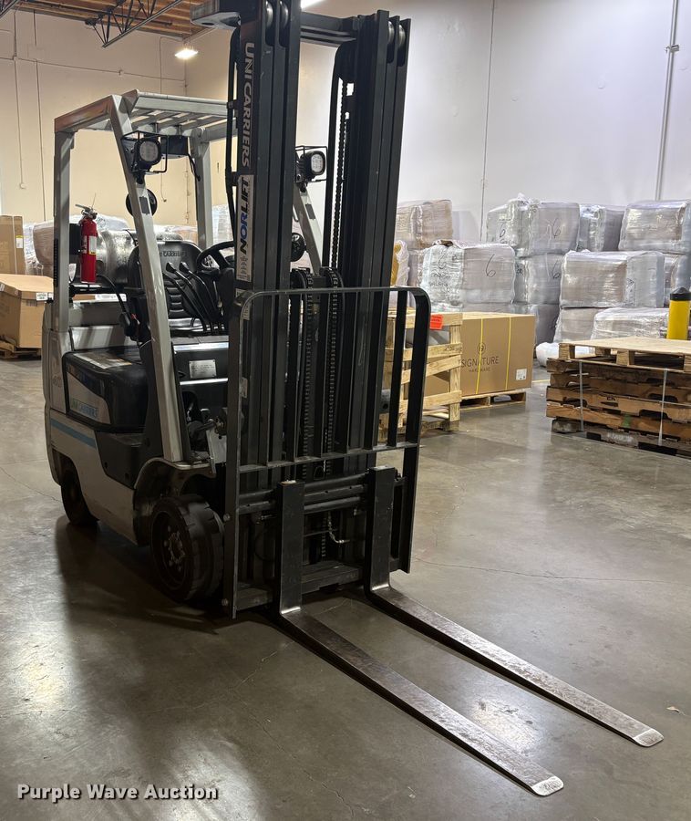 image for item EU8586 2017 UniCarriers CFS40 forklift