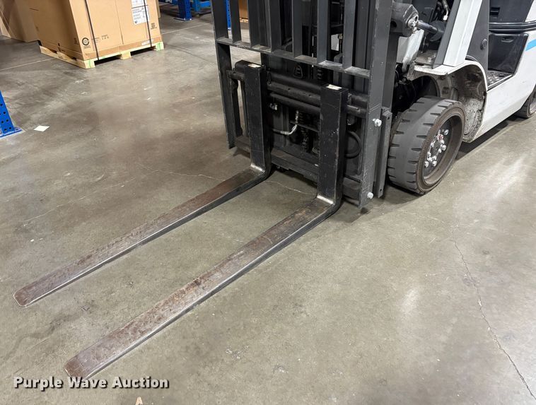 image for item EU8586 2017 UniCarriers CFS40 forklift