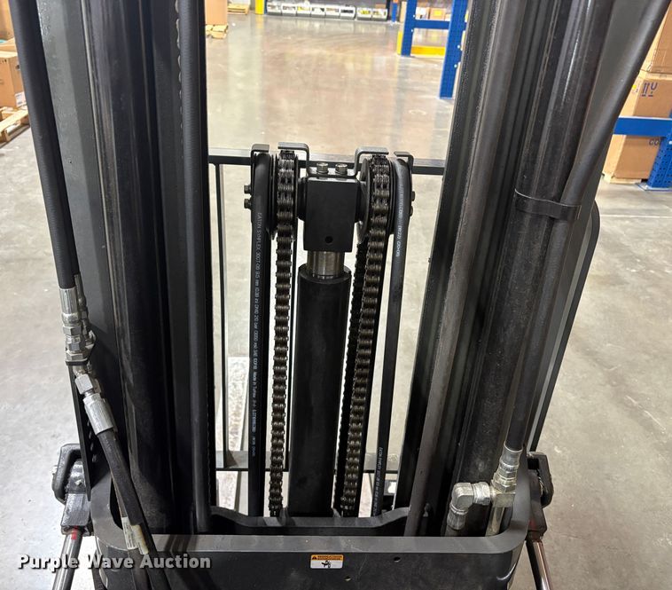 image for item EU8586 2017 UniCarriers CFS40 forklift