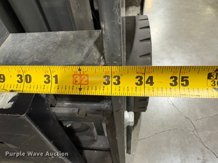 image for item EU8586 2017 UniCarriers CFS40 forklift