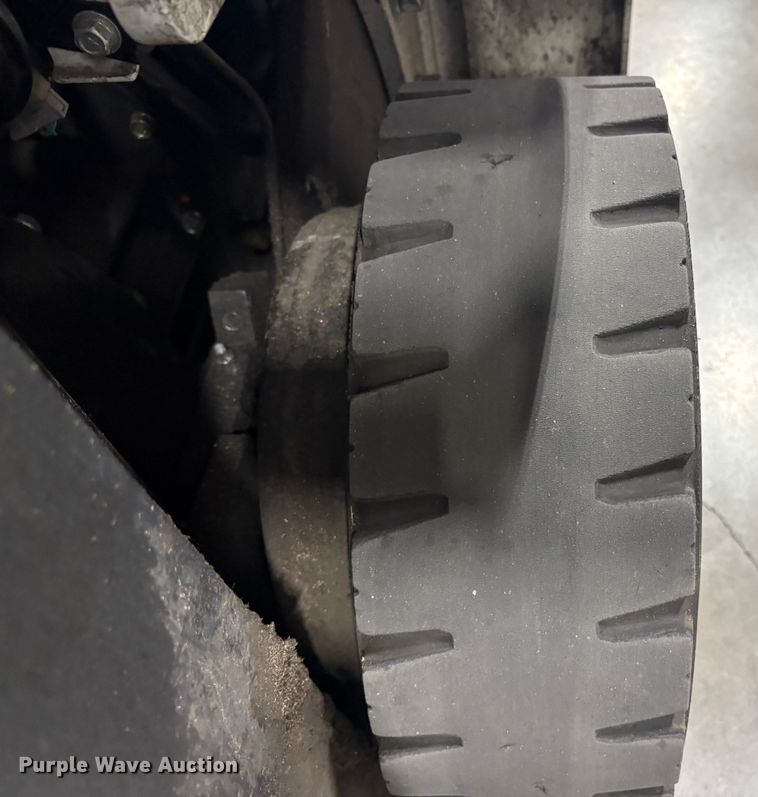 image for item EU8586 2017 UniCarriers CFS40 forklift