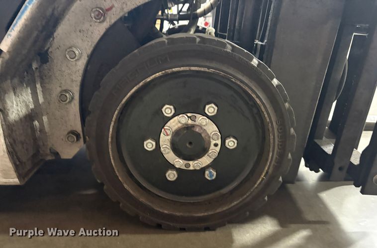 image for item EU8586 2017 UniCarriers CFS40 forklift