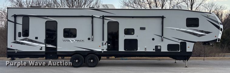 image for item EV2740 2022 Forest River Cherokee Wolf Pack Platinum camper