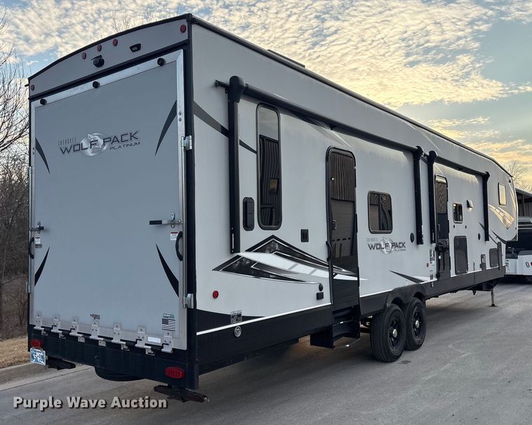 image for item EV2740 2022 Forest River Cherokee Wolf Pack Platinum camper