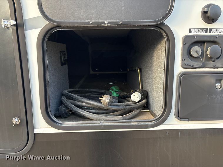 image for item EV2740 2022 Forest River Cherokee Wolf Pack Platinum camper