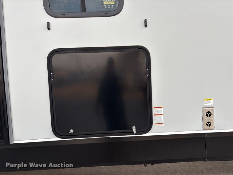 image for item EV2740 2022 Forest River Cherokee Wolf Pack Platinum camper