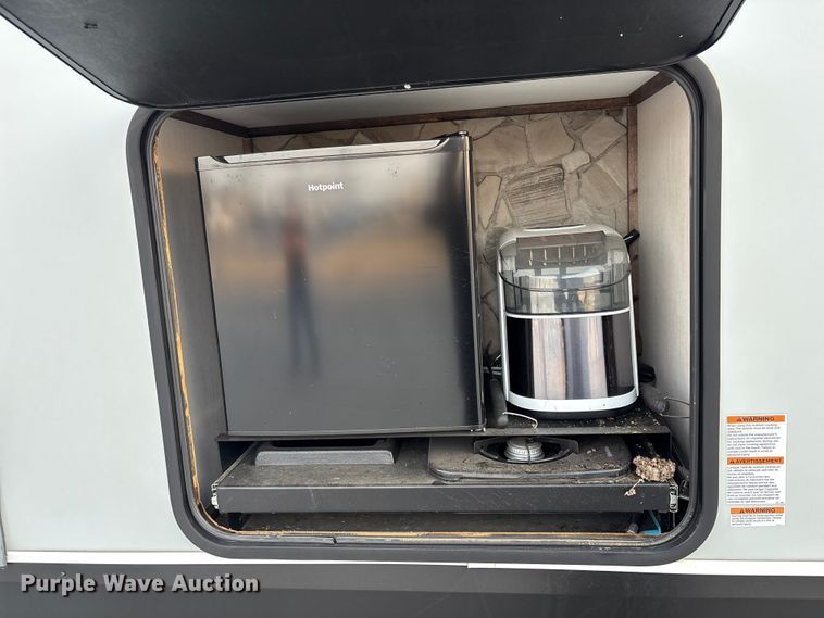 image for item EV2740 2022 Forest River Cherokee Wolf Pack Platinum camper