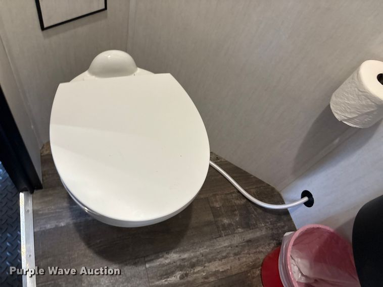 image for item EV2740 2022 Forest River Cherokee Wolf Pack Platinum camper