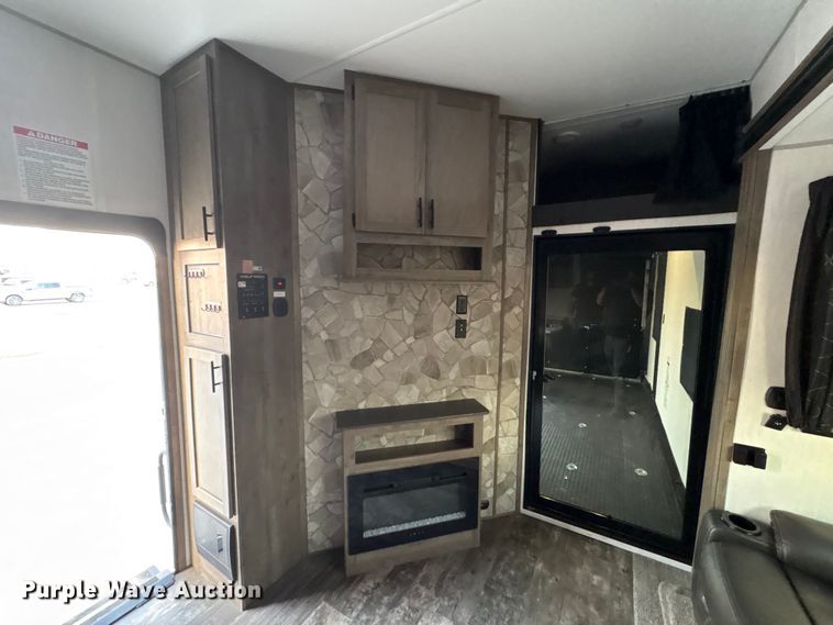 image for item EV2740 2022 Forest River Cherokee Wolf Pack Platinum camper