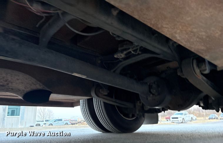 image for item EV2741 2009 International DuraStar 4400 SBA LP Crew Cab flatbed truck