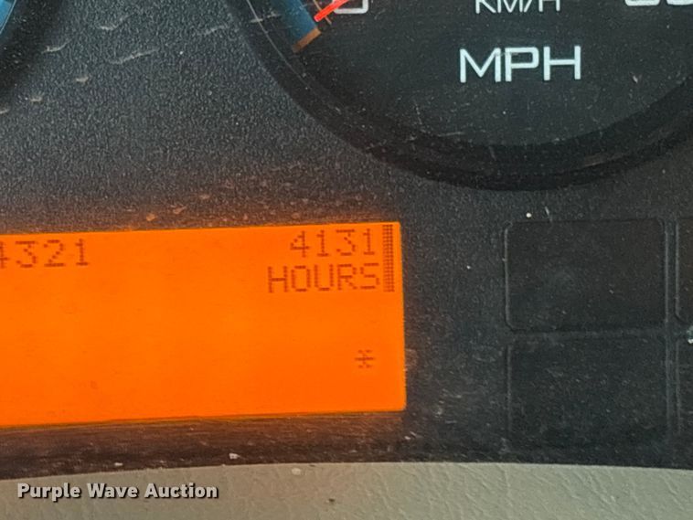 image for item EV2741 2009 International DuraStar 4400 SBA LP Crew Cab flatbed truck