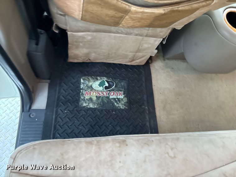 image for item EV2741 2009 International DuraStar 4400 SBA LP Crew Cab flatbed truck