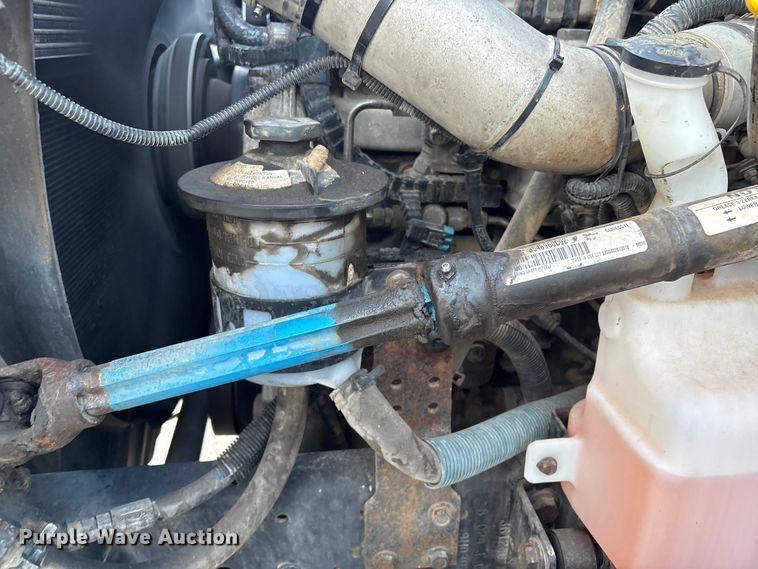 image for item EV2741 2009 International DuraStar 4400 SBA LP Crew Cab flatbed truck