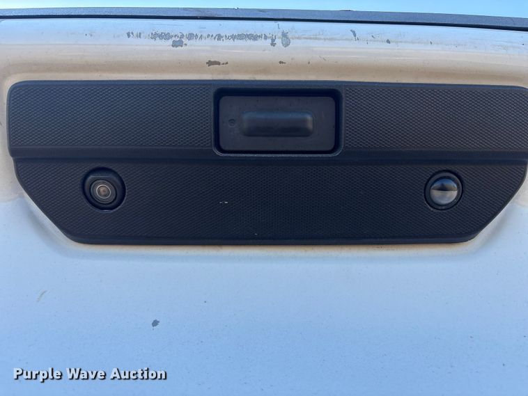 image for item EV2778 2020 Chevrolet Silverado 1500 Crew Cab pickup truck