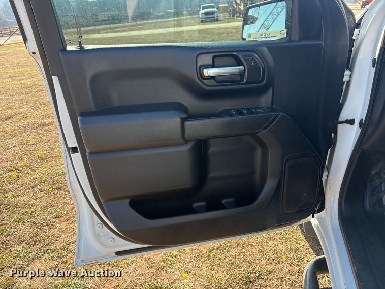 image for item EV2778 2020 Chevrolet Silverado 1500 Crew Cab pickup truck