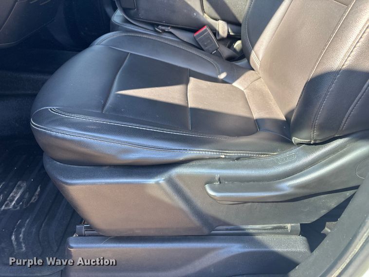 image for item EV2778 2020 Chevrolet Silverado 1500 Crew Cab pickup truck