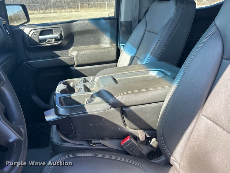 image for item EV2778 2020 Chevrolet Silverado 1500 Crew Cab pickup truck