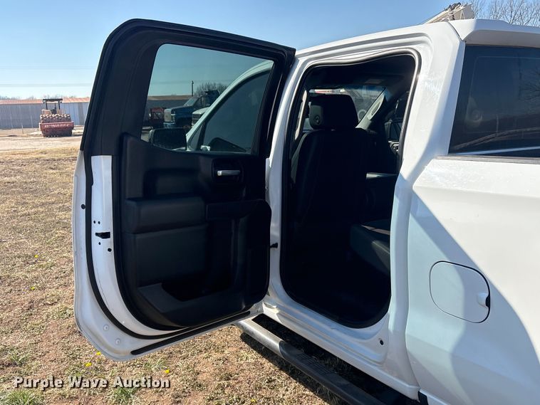 image for item EV2778 2020 Chevrolet Silverado 1500 Crew Cab pickup truck