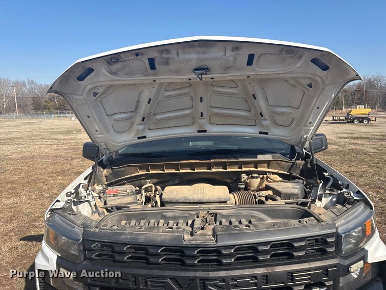 image for item EV2778 2020 Chevrolet Silverado 1500 Crew Cab pickup truck