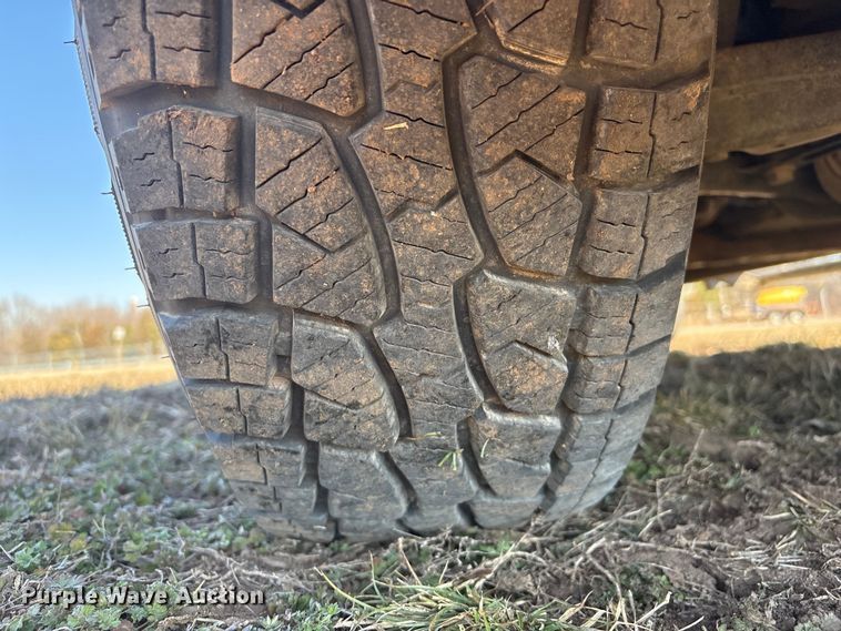 image for item EV2778 2020 Chevrolet Silverado 1500 Crew Cab pickup truck