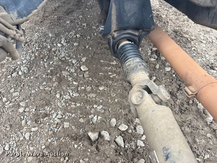 image for item EV2806 2020 Ford F350 Crew Cab pickup truck cab and chassis