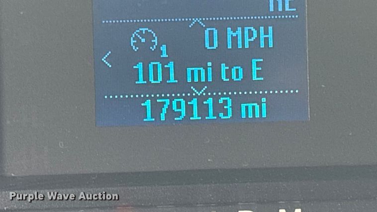 image for item EV2806 2020 Ford F350 Crew Cab pickup truck cab and chassis