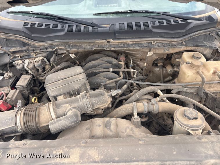 image for item EV2806 2020 Ford F350 Crew Cab pickup truck cab and chassis