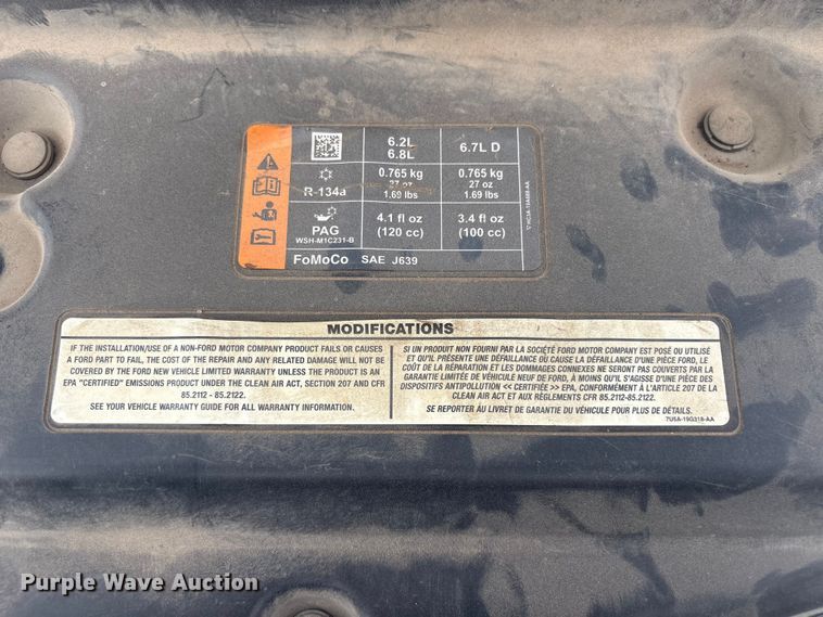 image for item EV2806 2020 Ford F350 Crew Cab pickup truck cab and chassis