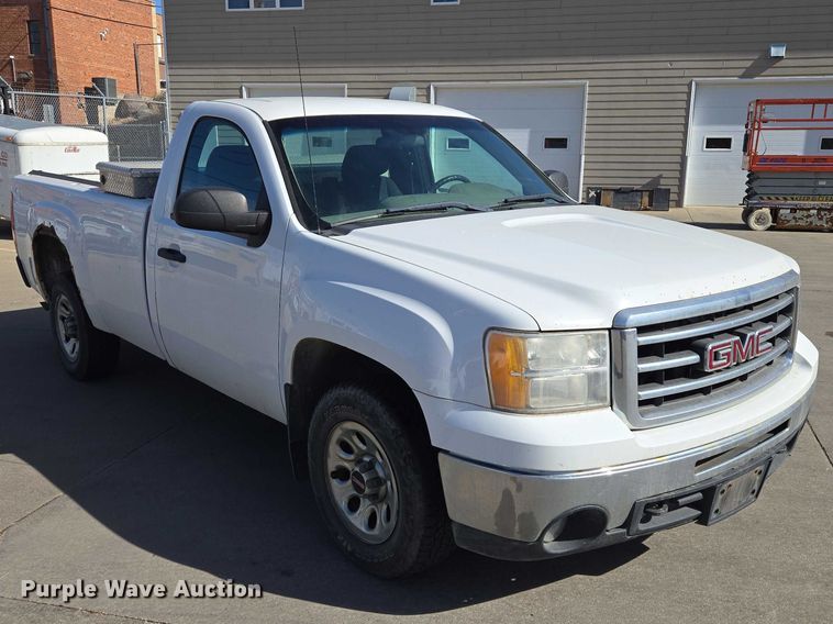 image for item EV5509 2012 GMC Sierra pickup truck