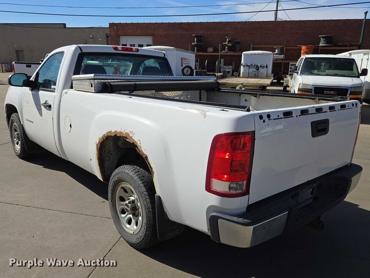 image for item EV5509 2012 GMC Sierra pickup truck
