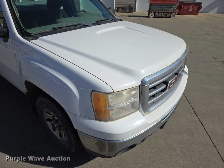 image for item EV5509 2012 GMC Sierra pickup truck