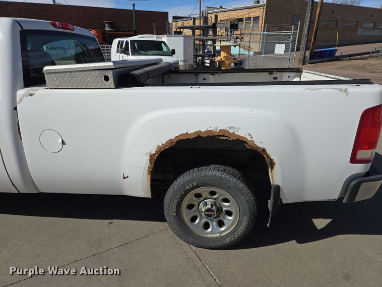 image for item EV5509 2012 GMC Sierra pickup truck