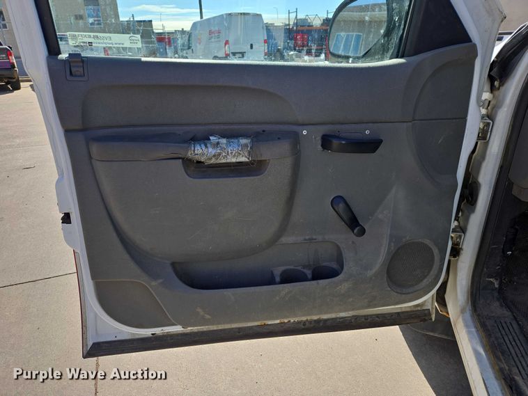 image for item EV5509 2012 GMC Sierra pickup truck
