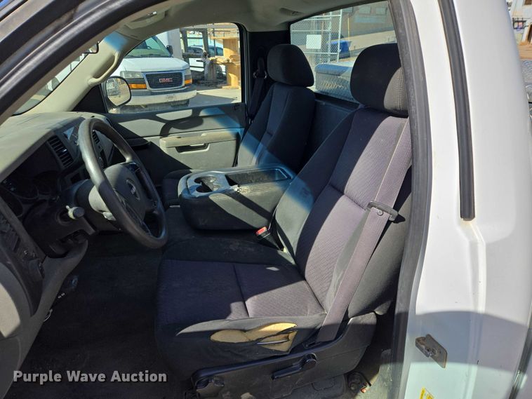 image for item EV5509 2012 GMC Sierra pickup truck